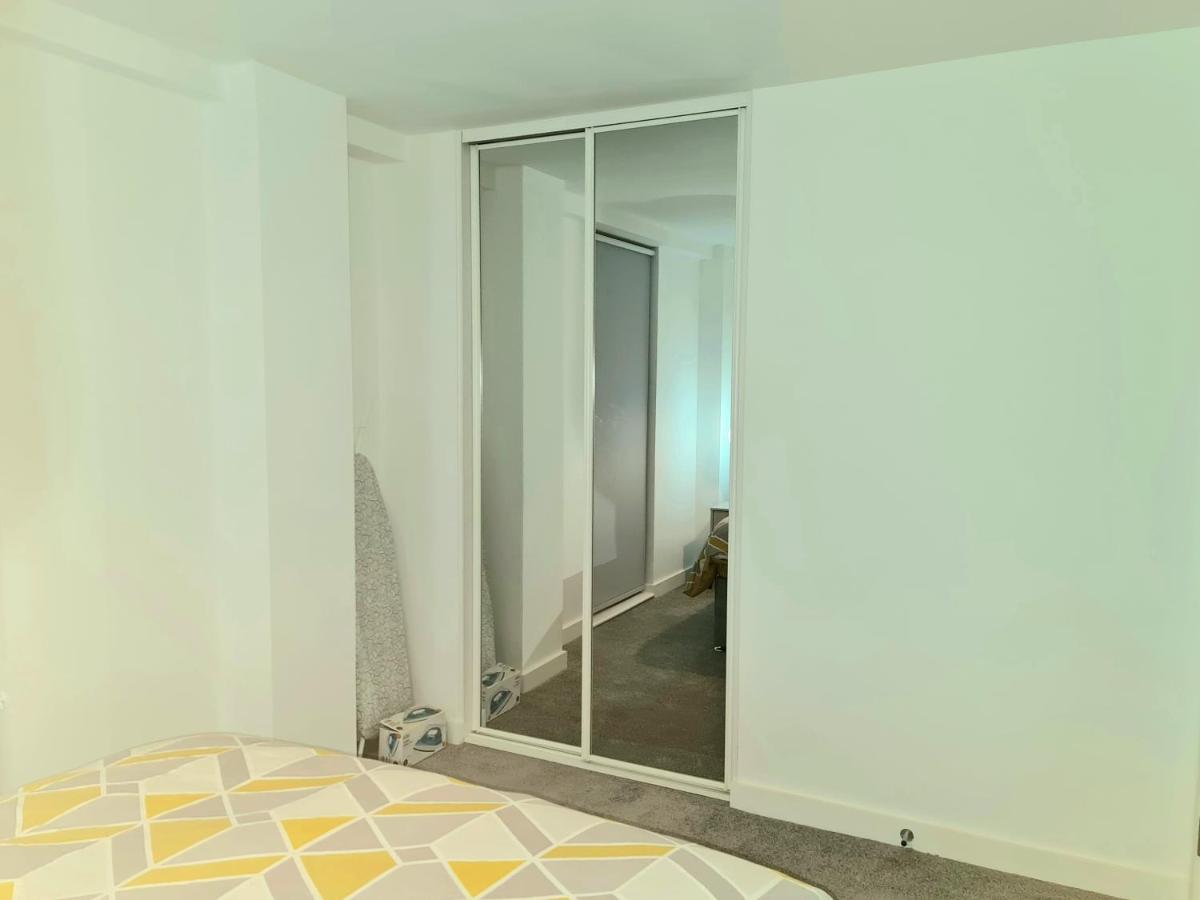 Exquisite Cosy 2-Bed Apartment In Salford マンチェスター エクステリア 写真